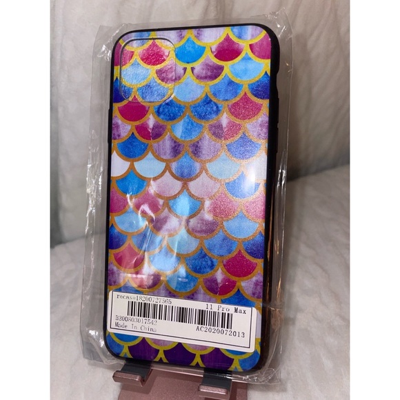 Colorful Fish Scales iPhone 11 Pro Max Case 💕 - Picture 6 of 17
